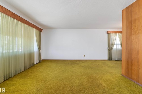 9807 165 Street Nw, Edmonton, AB 