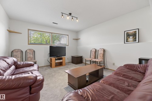 5914 52 Street, Vegreville, AB 
