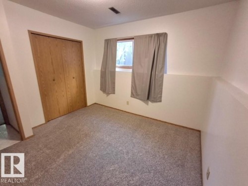 5914 52 Street, Vegreville, AB 