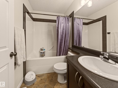 21315 58 Avenue Nw, Edmonton, AB 