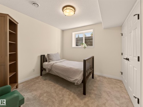 21315 58 Avenue Nw, Edmonton, AB 