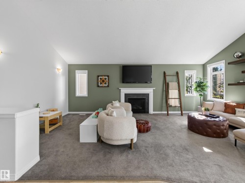 21315 58 Avenue Nw, Edmonton, AB 