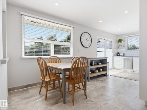 7411 141 Avenue Nw, Edmonton, AB 