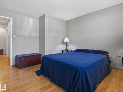 7411 141 Avenue Nw, Edmonton, AB 