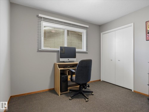 7411 141 Avenue Nw, Edmonton, AB 