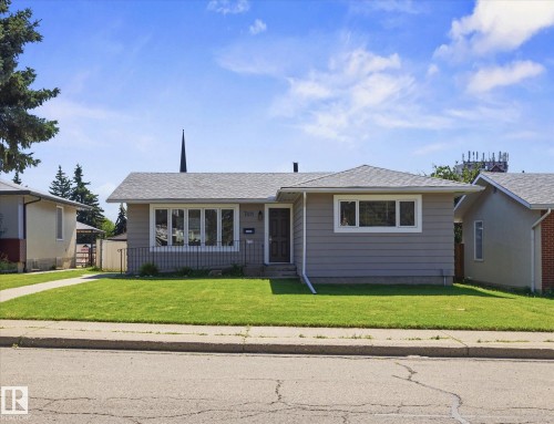 7411 141 Avenue Nw, Edmonton, AB 