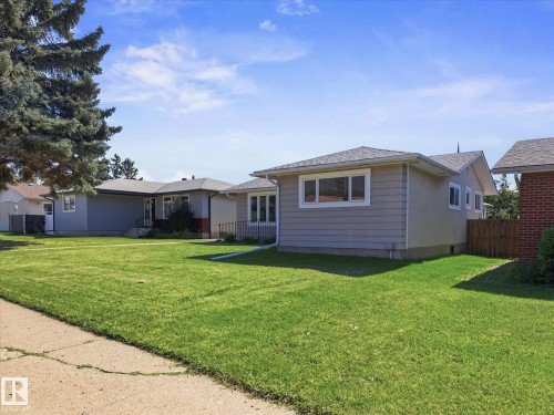 7411 141 Avenue Nw, Edmonton, AB 