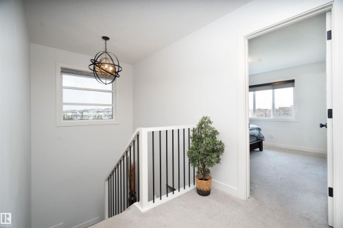 9104 Pear Drive Sw, Edmonton, AB 