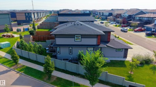 9104 Pear Drive Sw, Edmonton, AB 