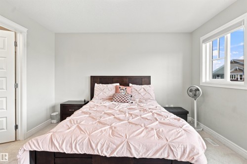 Generous natural light from a large window - 8024 Orchards Green Green Sw, Edmonton, AB 