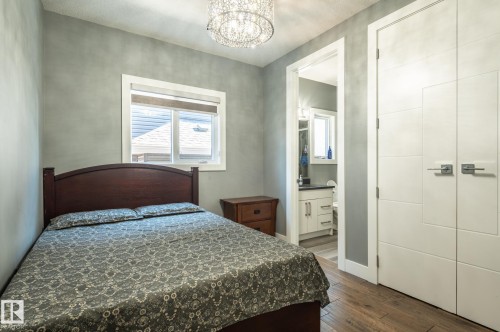 3711 Hummingbird Way Nw, Edmonton, AB 