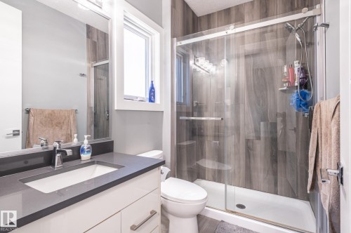 3711 Hummingbird Way Nw, Edmonton, AB 