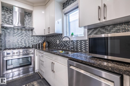 3711 Hummingbird Way Nw, Edmonton, AB 