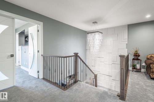 3711 Hummingbird Way Nw, Edmonton, AB 