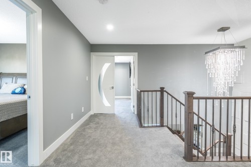 3711 Hummingbird Way Nw, Edmonton, AB 