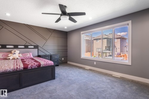 3711 Hummingbird Way Nw, Edmonton, AB 