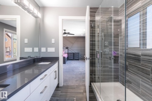 3711 Hummingbird Way Nw, Edmonton, AB 