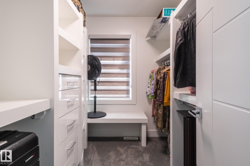 3711 Hummingbird Way Nw, Edmonton, AB 