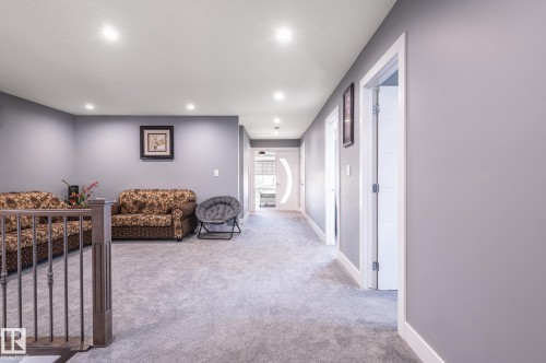 3711 Hummingbird Way Nw, Edmonton, AB 