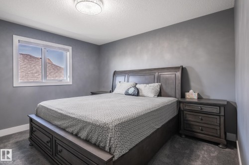 3711 Hummingbird Way Nw, Edmonton, AB 