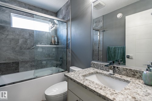 3711 Hummingbird Way Nw, Edmonton, AB 