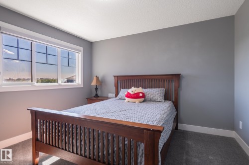 3711 Hummingbird Way Nw, Edmonton, AB 