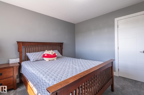 3711 Hummingbird Way Nw, Edmonton, AB 