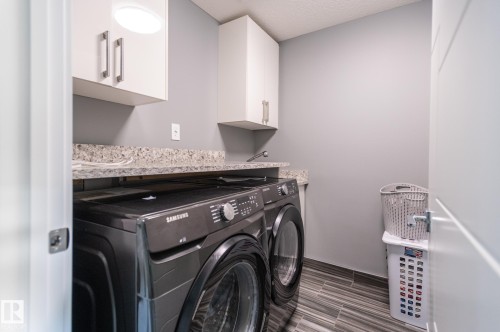 3711 Hummingbird Way Nw, Edmonton, AB 