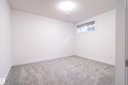 3711 Hummingbird Way Nw, Edmonton, AB 