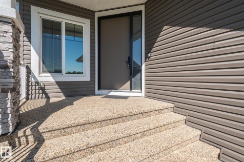 3711 Hummingbird Way Nw, Edmonton, AB 