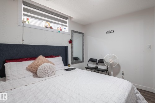 3711 Hummingbird Way Nw, Edmonton, AB 