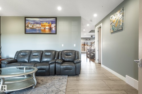 3711 Hummingbird Way Nw, Edmonton, AB 