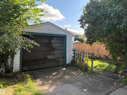 11216 68 Street Nw, Edmonton, AB 