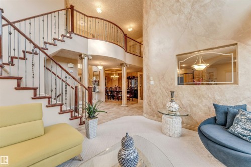 8715 160A Avenue Nw, Edmonton, AB - Indoor