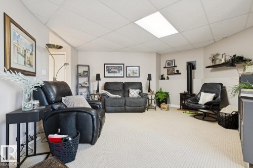 #8 11809 9B Av Nw, Edmonton, AB 