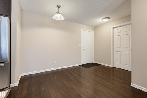 #208 2204 44 Av Nw, Edmonton, AB 