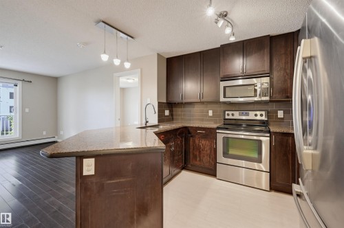 #208 2204 44 Av Nw, Edmonton, AB 
