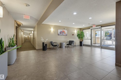 #208 2204 44 Av Nw, Edmonton, AB 