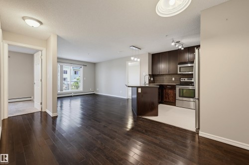 #208 2204 44 Av Nw, Edmonton, AB 