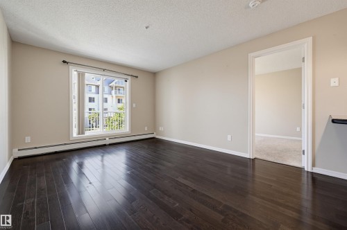 #208 2204 44 Av Nw, Edmonton, AB 