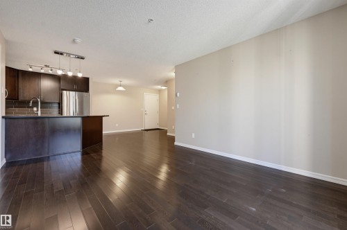 #208 2204 44 Av Nw, Edmonton, AB 