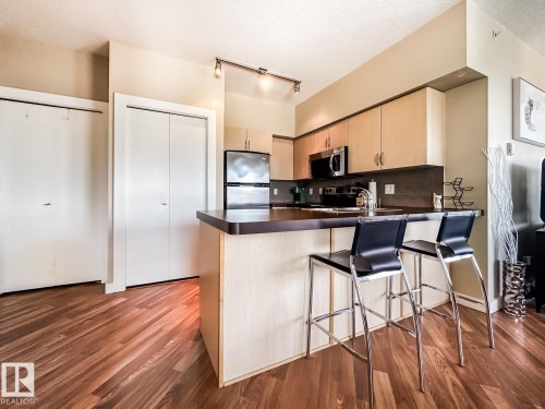 #1901 10136 104 St Nw, Edmonton, AB 