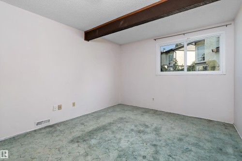 33 Northwoods Village Nw, Edmonton, AB 