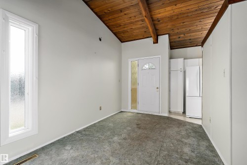 33 Northwoods Village Nw, Edmonton, AB 