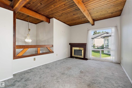 33 Northwoods Village Nw, Edmonton, AB 