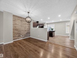#31 1804 70 ST SW  Edmonton, AB T6X 0H4