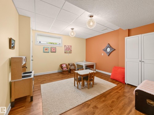 Used as playroom - 40 Meadowview Point(E), Sherwood Park, AB 