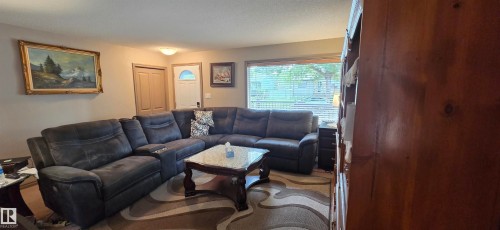 11922 46 Street Nw, Edmonton, AB 