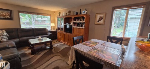 11922 46 Street Nw, Edmonton, AB 
