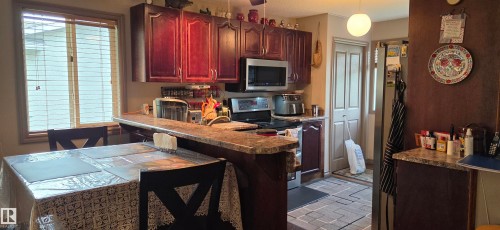 11922 46 Street Nw, Edmonton, AB 
